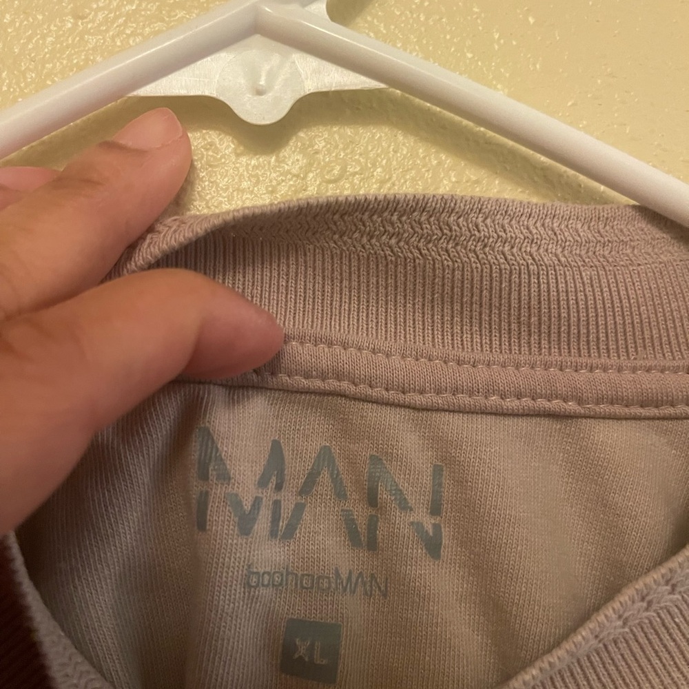 Boohoo Man Beige Crew Neck Tee - Picture 3 of 3